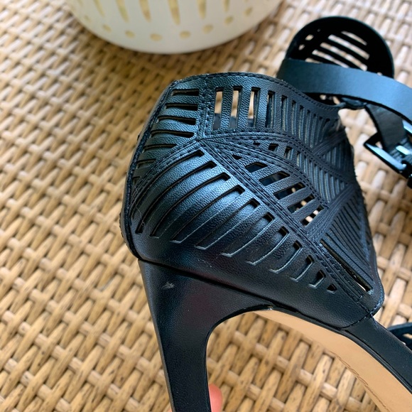 BCBGeneration Catalina Leather Sandals - Picture 4 of 5